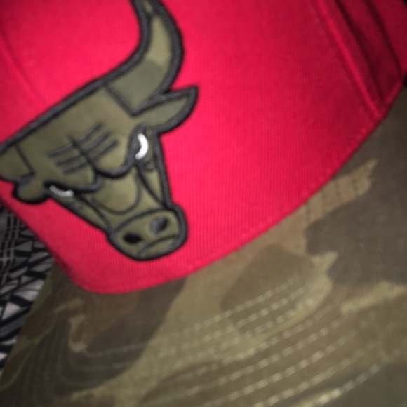 SnapBacks - Picture 5 of 8